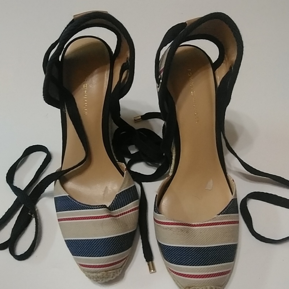 Lady's shose size 7.5